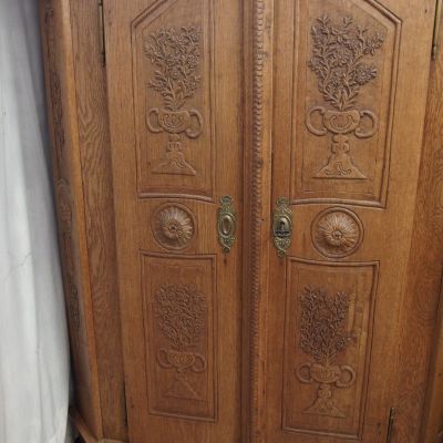 Riedlinger Eicheschrank um 1800