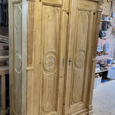 Weichholzschank um 1880