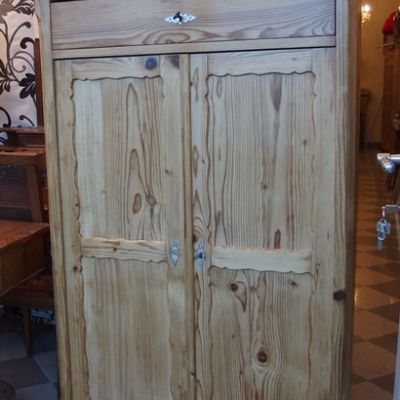 Fichte-Schrank-2-türig-1